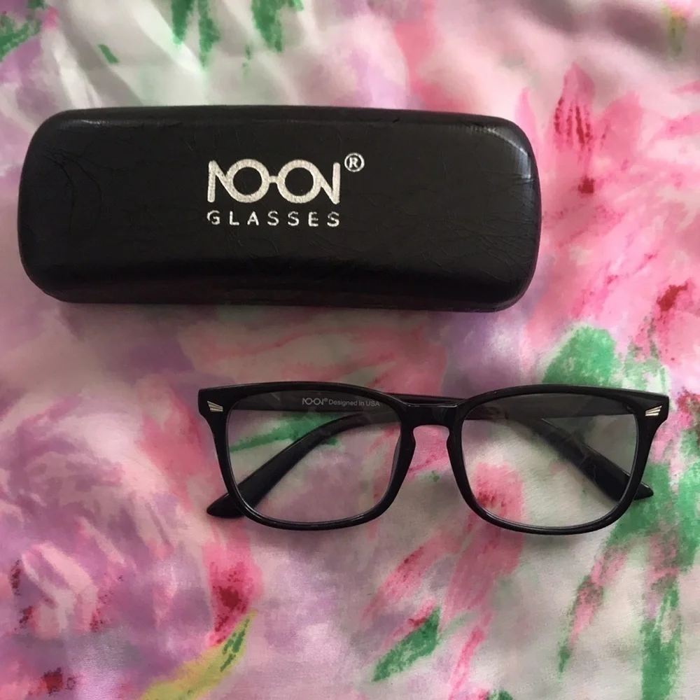 Brand New Blue Light Blocking Glasses Computer Gaming Square Frame w/ Case